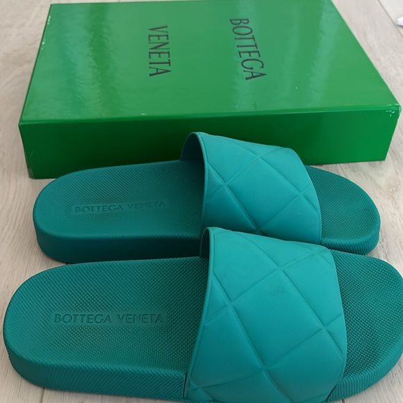 Bottega Veneta Neptune Rubber slide sandals